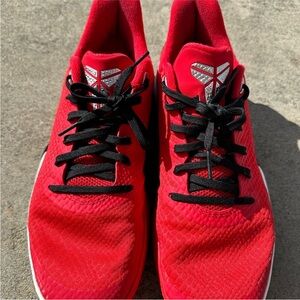 Nike Kobe Mamba Basketball shoes University Red Men size 9 Sneakers Women 10.5